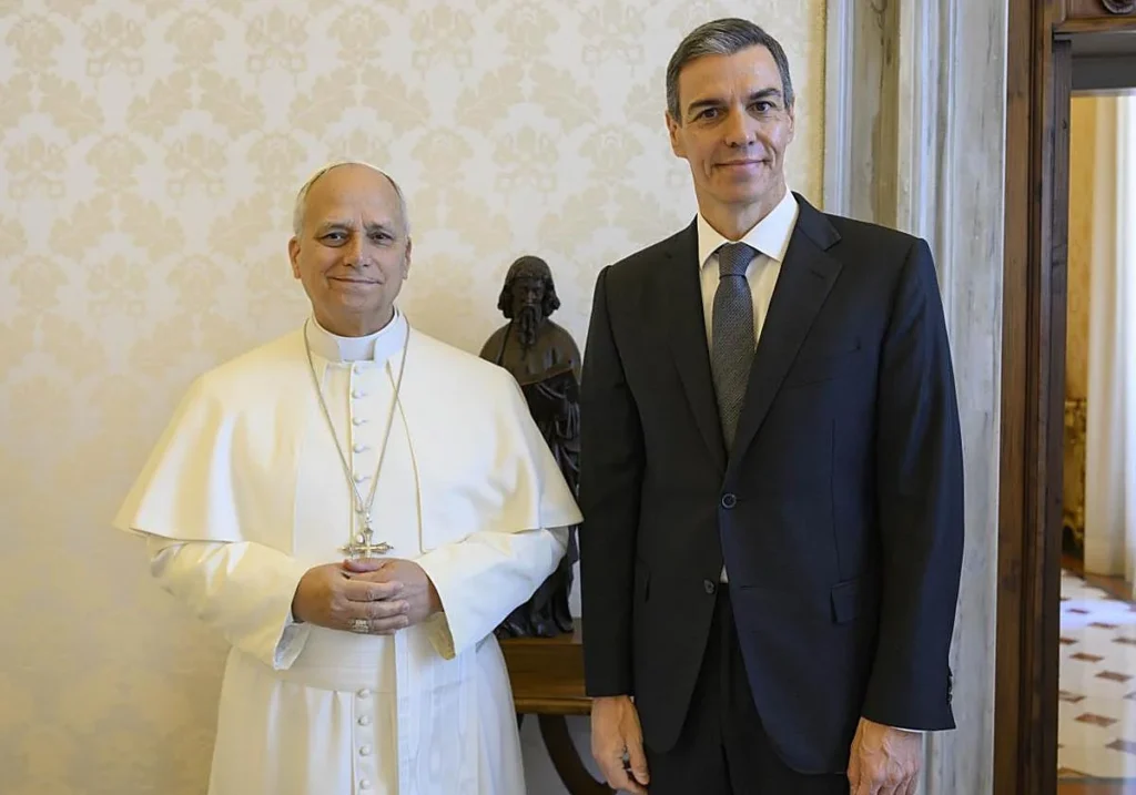 Papa León XIV y Pedro Sánchez