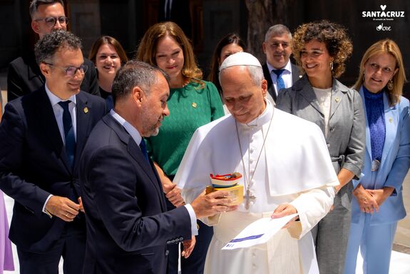 Papa León XIV y Bermúdez