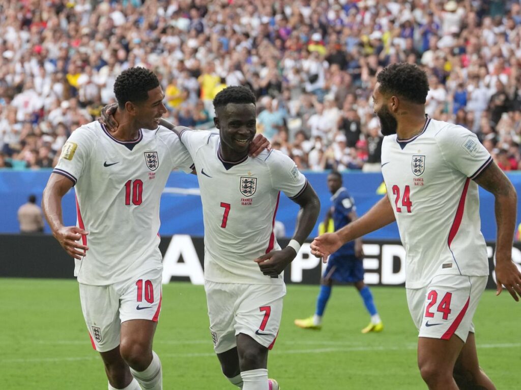 Inglaterra gana ante Francia