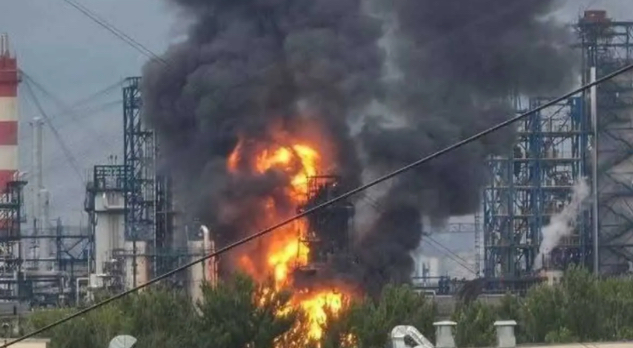 Ucrania ataca refinerías de petróleo de Rusia