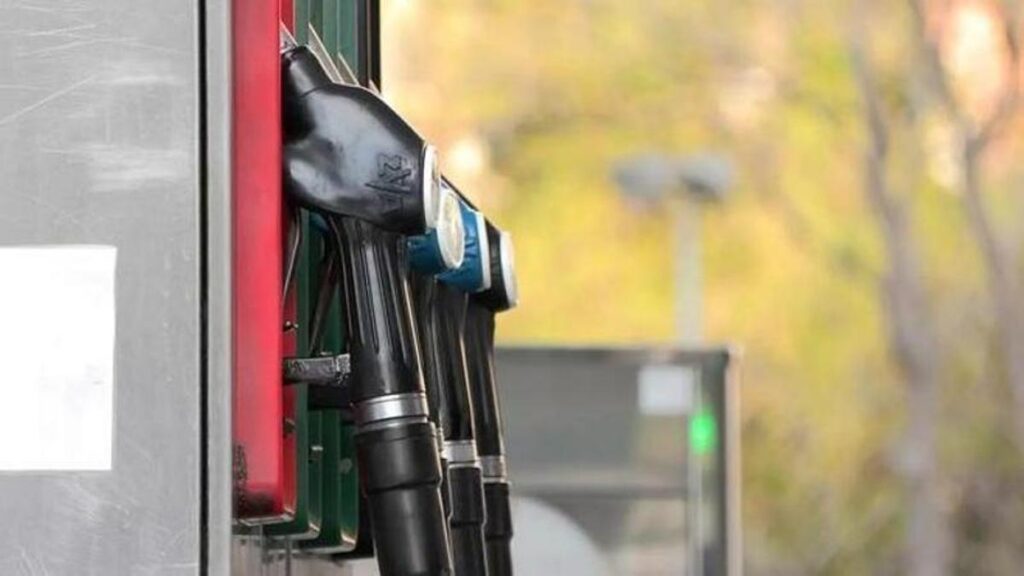 Gasolinera, ante la subidad del diesel y la gasolina.