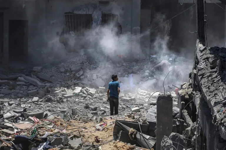 Dos niños palestinos mueren en nuevo ataque israelí.