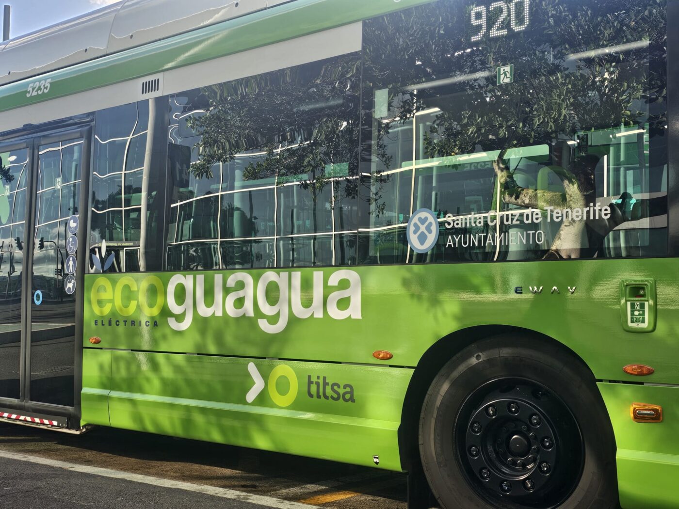 Guagua de TITSA