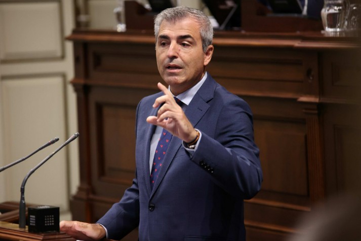 manuel dom parlamento canarias comparece