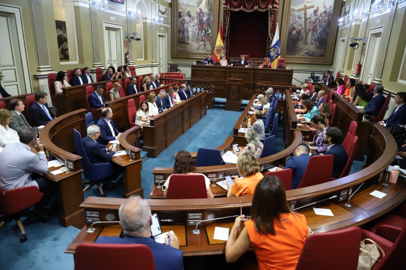 Votacion unanime en vivienda.