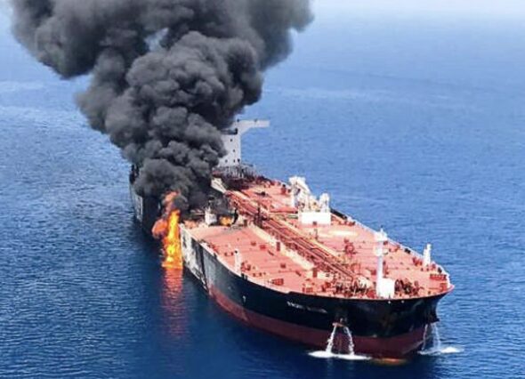 ataque en el golfo petróleo