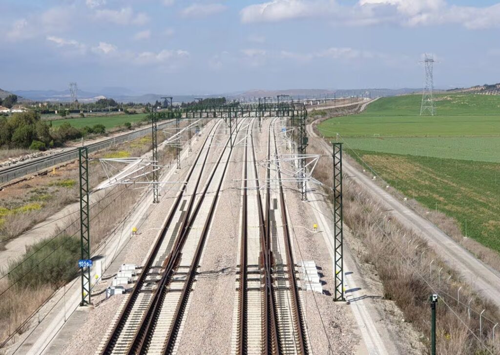tren-ave-vias